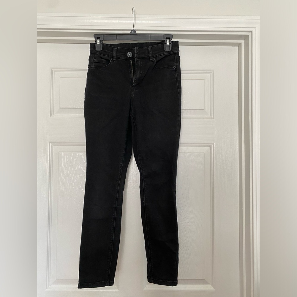 women’s black stretchy,skinny fit jean